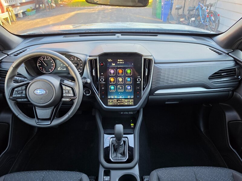 2025 Subaru Forester Premium - Photo 5 - De Pere, WI 54115