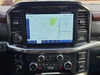 2022 Ford F-150 Lariat   - Photo 9 - De Pere, WI 54115