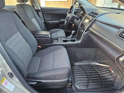 2016 Toyota Camry Hybrid LE - Photo 13 - De Pere, WI 54115