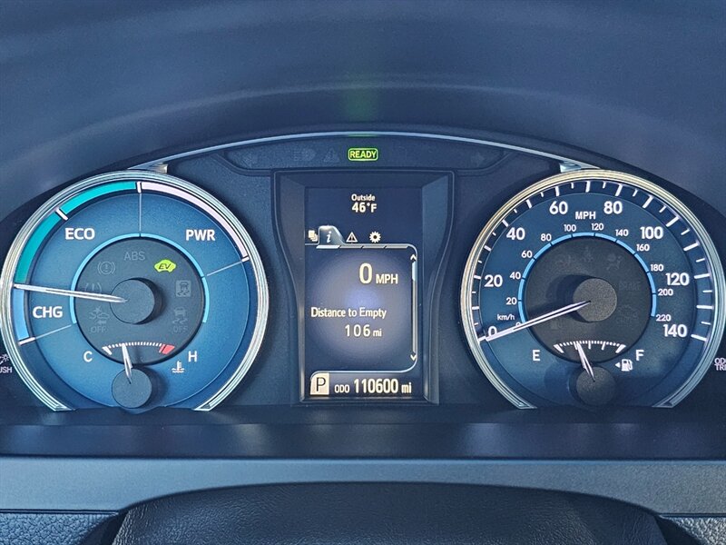 2016 Toyota Camry Hybrid LE - Photo 7 - De Pere, WI 54115