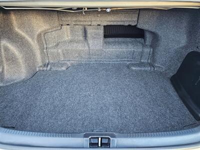 2016 Toyota Camry Hybrid LE - Photo 16 - De Pere, WI 54115