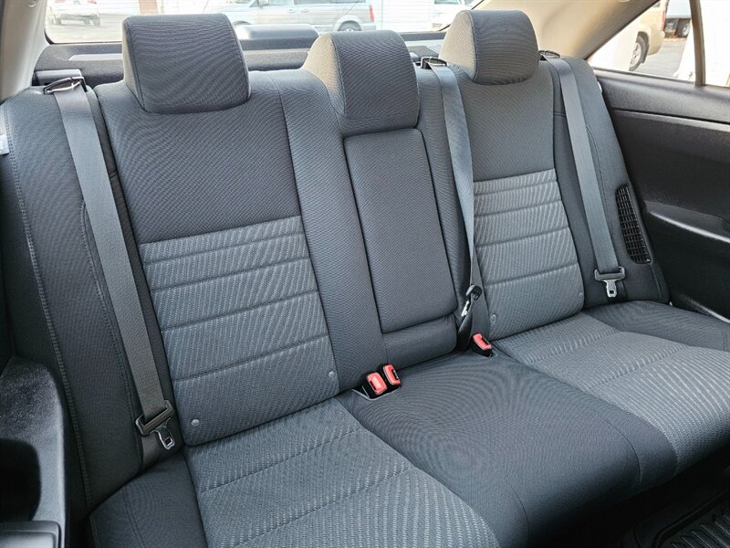 2016 Toyota Camry Hybrid LE - Photo 15 - De Pere, WI 54115