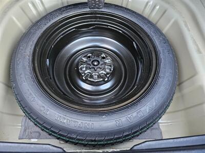 2016 Toyota Camry Hybrid LE - Photo 18 - De Pere, WI 54115