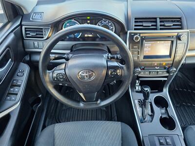 2016 Toyota Camry Hybrid LE - Photo 5 - De Pere, WI 54115