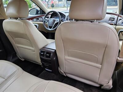 2015 Buick Regal Turbo/e-Assist Premium I   - Photo 32 - De Pere, WI 54115