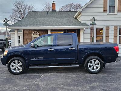 2011 Nissan Titan SL   - Photo 24 - De Pere, WI 54115