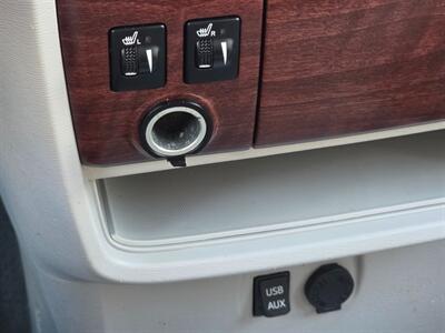 2014 Toyota Sienna XLE 7-Passenger - Photo 11 - De Pere, WI 54115