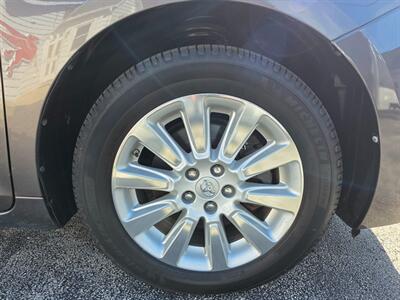 2014 Toyota Sienna XLE 7-Passenger - Photo 48 - De Pere, WI 54115