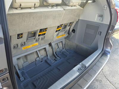 2014 Toyota Sienna XLE 7-Passenger - Photo 41 - De Pere, WI 54115