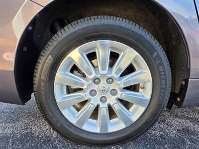 2014 Toyota Sienna XLE 7-Passenger - Photo 47 - De Pere, WI 54115