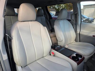 2014 Toyota Sienna XLE 7-Passenger - Photo 34 - De Pere, WI 54115