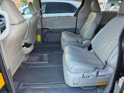 2014 Toyota Sienna XLE 7-Passenger - Photo 16 - De Pere, WI 54115