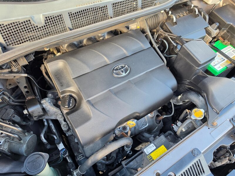 2014 Toyota Sienna XLE 7-Passenger - Photo 43 - De Pere, WI 54115