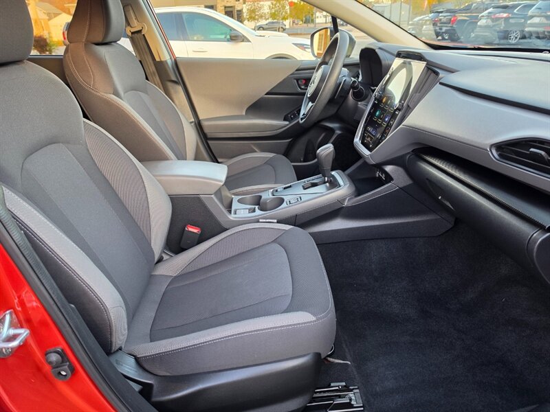 2025 Subaru Crosstrek Premium - Photo 11 - De Pere, WI 54115