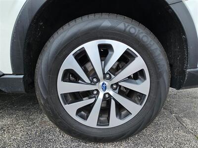 2022 Subaru Outback Premium   - Photo 40 - De Pere, WI 54115