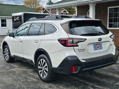 2022 Subaru Outback Premium   - Photo 21 - De Pere, WI 54115