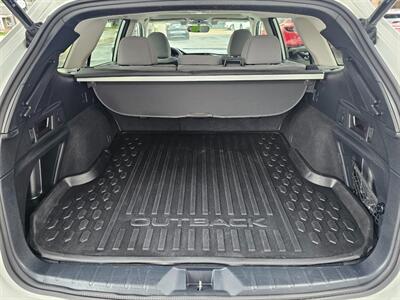2022 Subaru Outback Premium   - Photo 16 - De Pere, WI 54115
