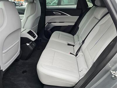2024 Cadillac LYRIQ Luxury 2   - Photo 15 - De Pere, WI 54115