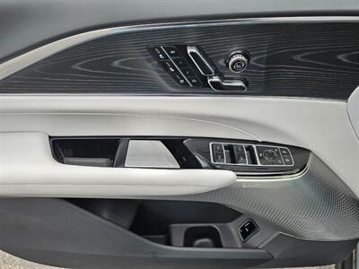 2024 Cadillac LYRIQ Luxury 2   - Photo 19 - De Pere, WI 54115