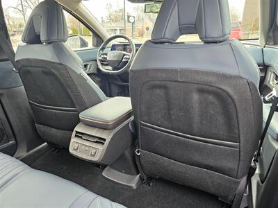 2023 Nissan Ariya PLATINUM+ e-4ORCE   - Photo 37 - De Pere, WI 54115