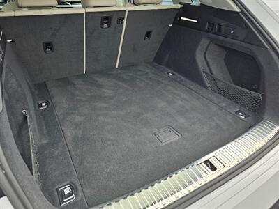 2024 Audi Q8 e-tron Premium Plus quattro   - Photo 37 - De Pere, WI 54115