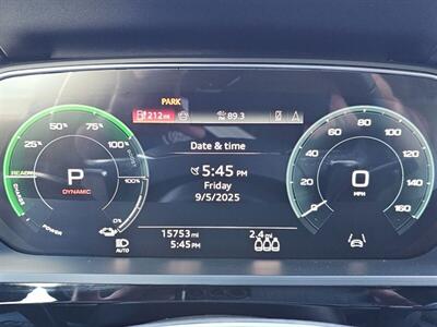 2024 Audi Q8 e-tron Premium Plus quattro   - Photo 8 - De Pere, WI 54115