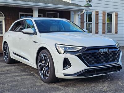 2024 Audi Q8 e-tron Premium Plus quattro   - Photo 23 - De Pere, WI 54115