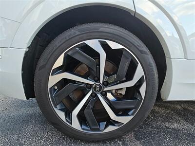 2024 Audi Q8 e-tron Premium Plus quattro   - Photo 44 - De Pere, WI 54115