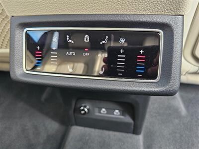 2024 Audi Q8 e-tron Premium Plus quattro   - Photo 34 - De Pere, WI 54115