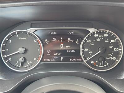 2023 Nissan Rogue SL   - Photo 8 - De Pere, WI 54115