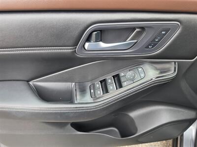 2023 Nissan Rogue SL   - Photo 19 - De Pere, WI 54115