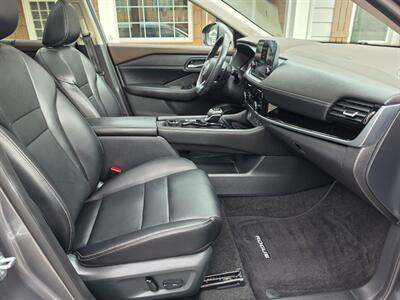 2023 Nissan Rogue SL   - Photo 13 - De Pere, WI 54115