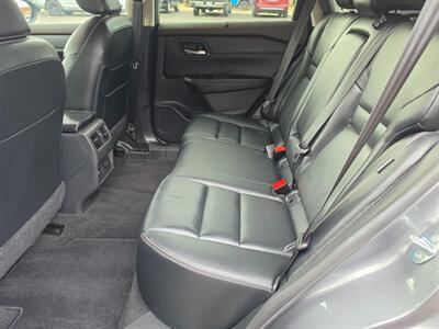 2023 Nissan Rogue SL   - Photo 16 - De Pere, WI 54115