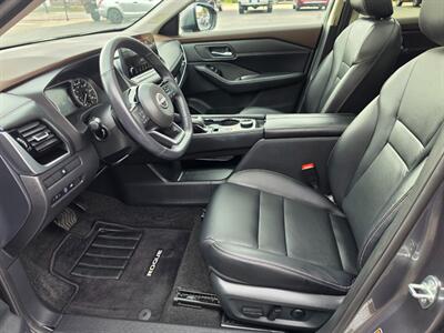 2023 Nissan Rogue SL   - Photo 5 - De Pere, WI 54115
