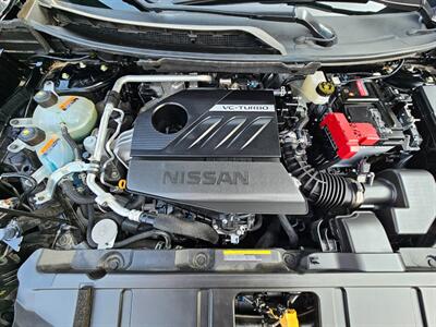 2024 Nissan Rogue Platinum   - Photo 18 - De Pere, WI 54115