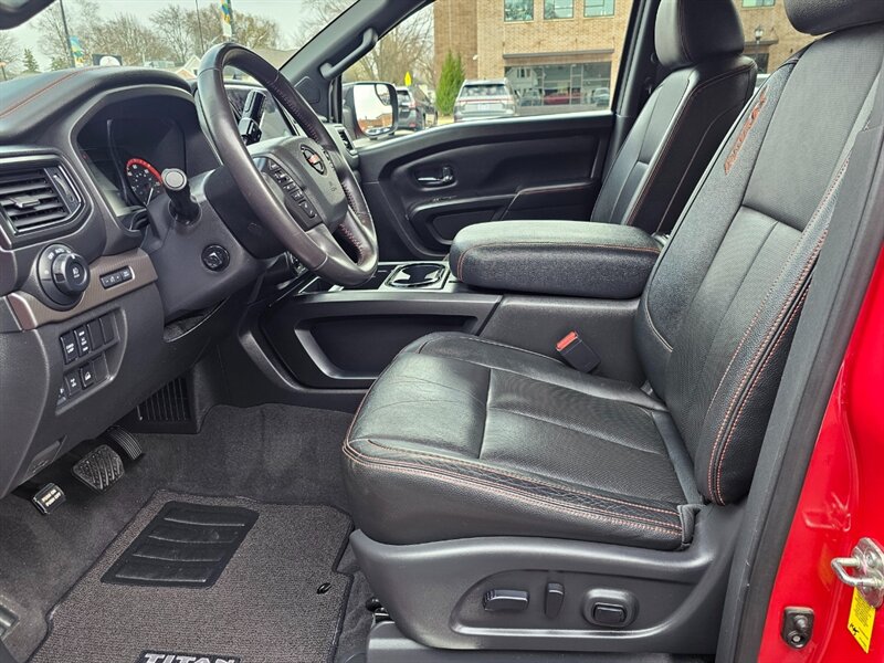 2021 Nissan Titan PRO-4X - Photo 5 - De Pere, WI 54115
