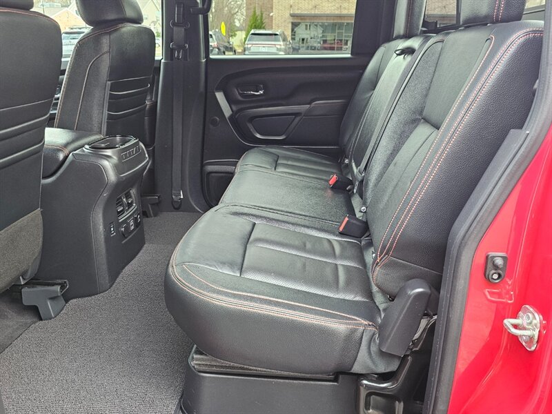 2021 Nissan Titan PRO-4X - Photo 15 - De Pere, WI 54115