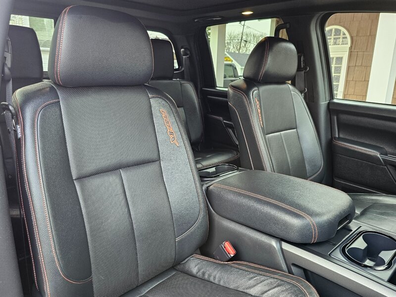 2021 Nissan Titan PRO-4X - Photo 14 - De Pere, WI 54115