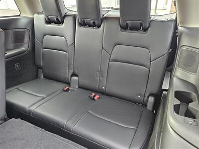 2025 Nissan Pathfinder Platinum - Photo 17 - De Pere, WI 54115
