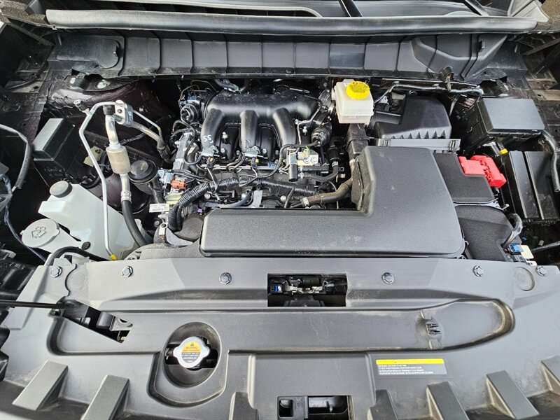 2025 Nissan Pathfinder Platinum - Photo 21 - De Pere, WI 54115