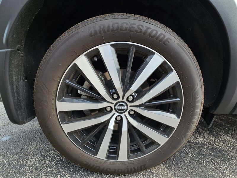 2025 Nissan Pathfinder Platinum - Photo 47 - De Pere, WI 54115