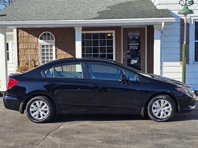 2012 Honda Civic LX   - Photo 2 - De Pere, WI 54115