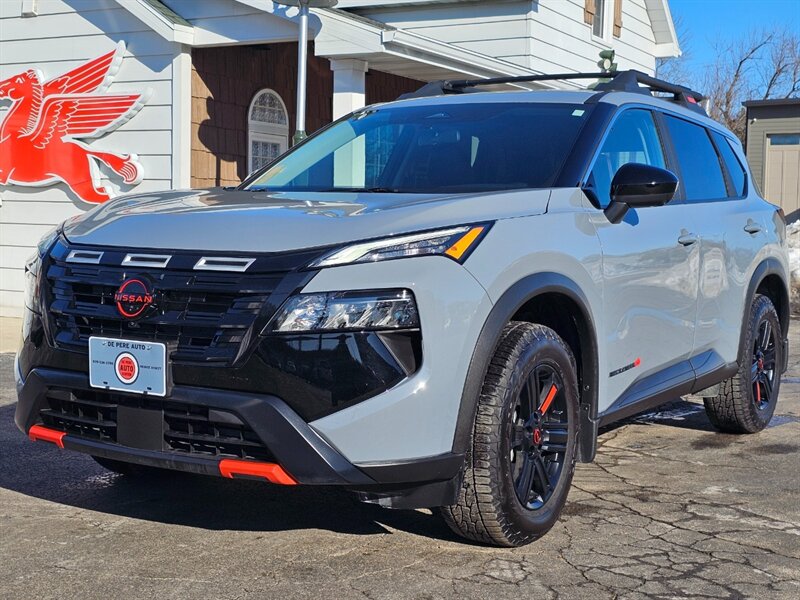 2025 Nissan Rogue Rock Creek   - Photo 1 - De Pere, WI 54115