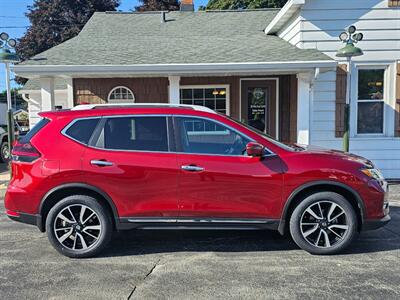 2019 Nissan Rogue SL   - Photo 2 - De Pere, WI 54115