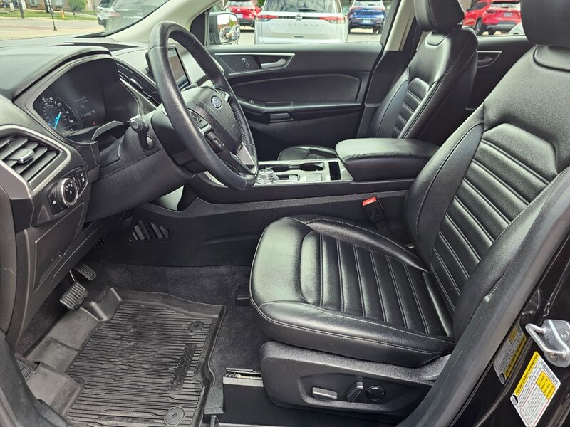 2024 Ford Edge SEL - Photo 3 - De Pere, WI 54115