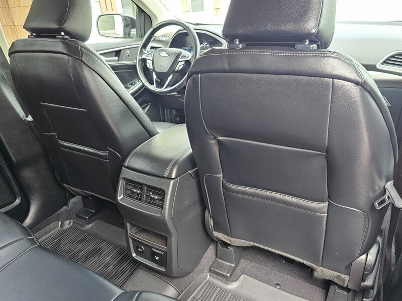 2024 Ford Edge SEL - Photo 14 - De Pere, WI 54115