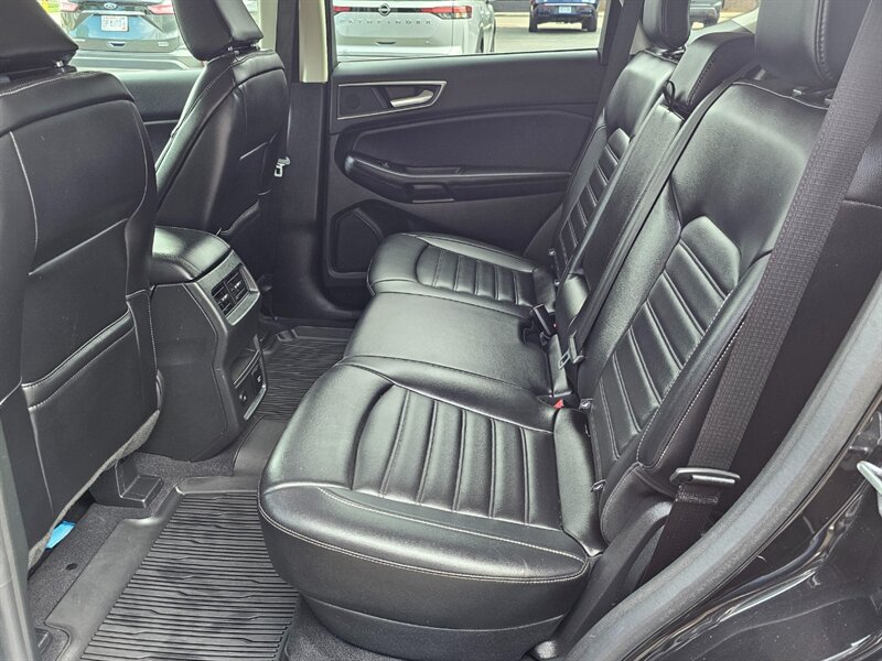 2024 Ford Edge SEL - Photo 13 - De Pere, WI 54115