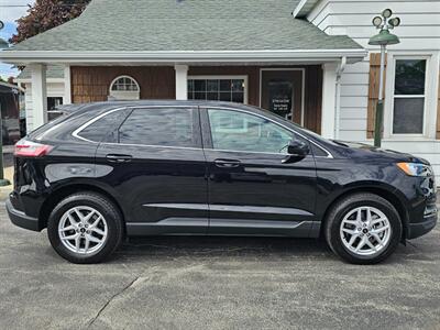 2024 Ford Edge SEL - Photo 2 - De Pere, WI 54115