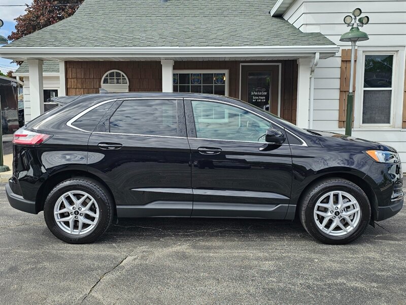 2024 Ford Edge SEL - Photo 2 - De Pere, WI 54115
