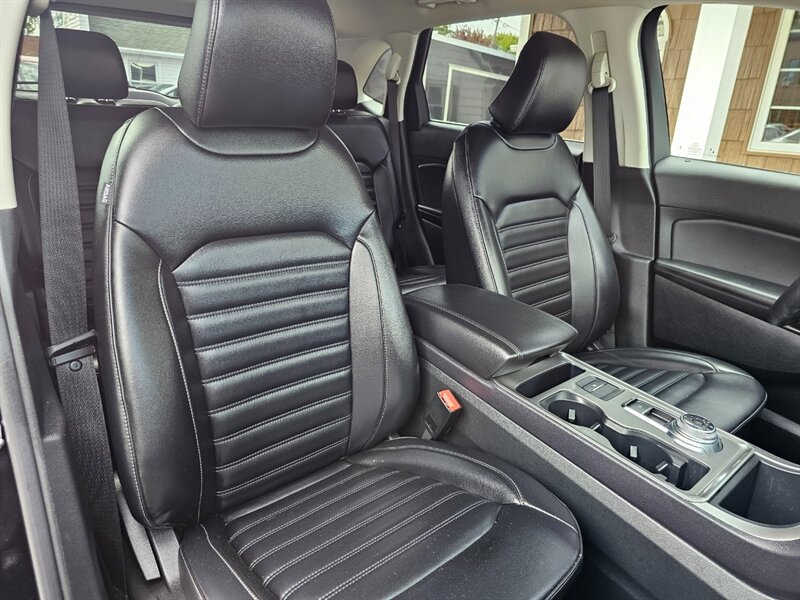 2024 Ford Edge SEL - Photo 12 - De Pere, WI 54115